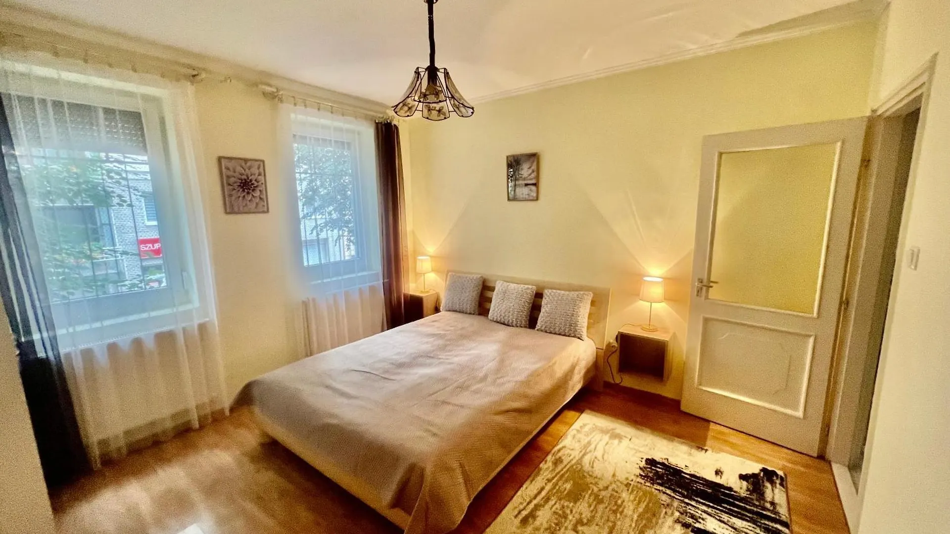 Rezi Apartman Eger Węgry