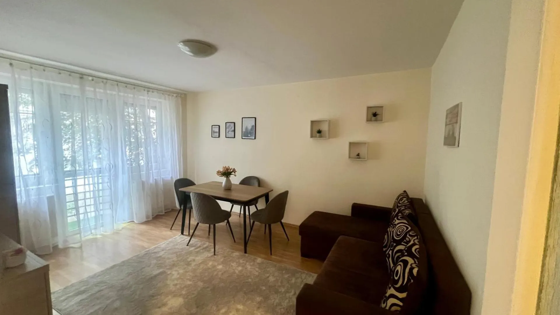 Rezi Apartman Eger 0*,  Węgry