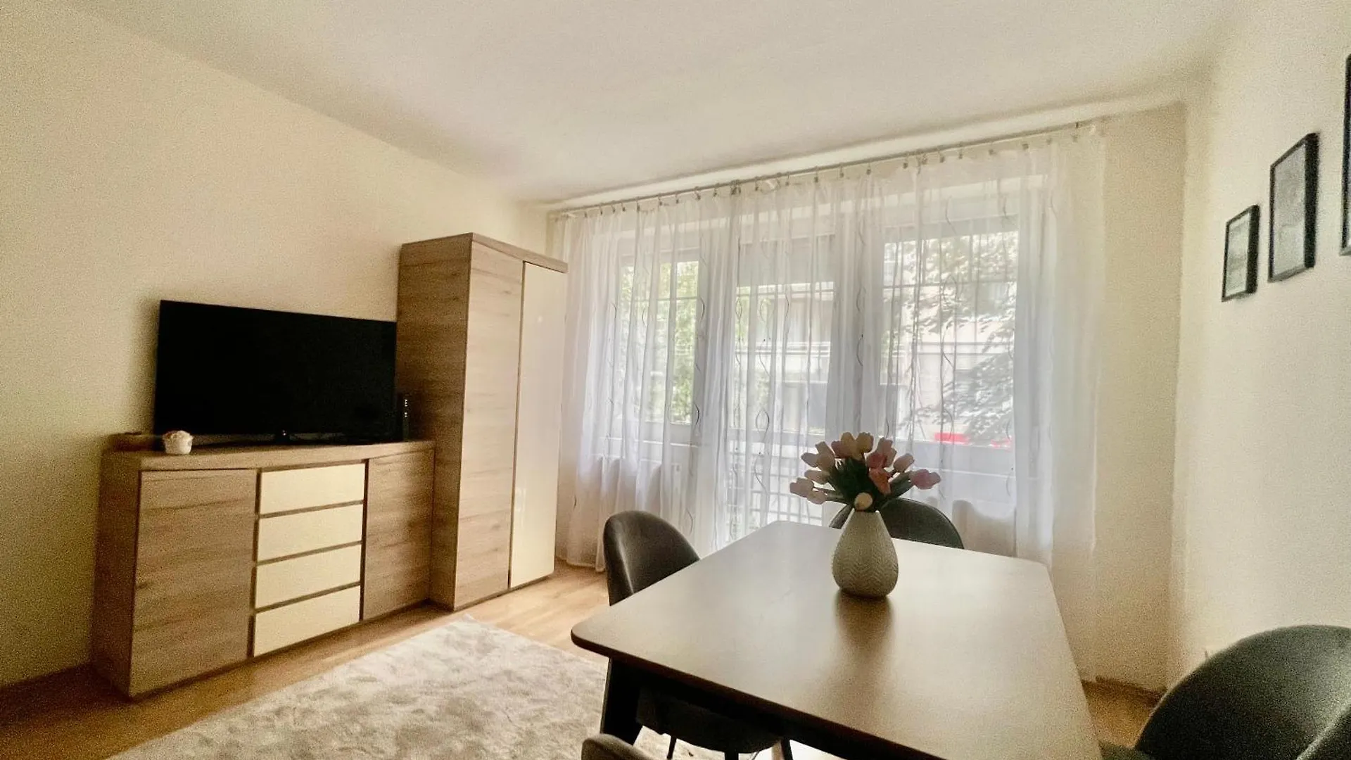 Rezi Apartman Eger